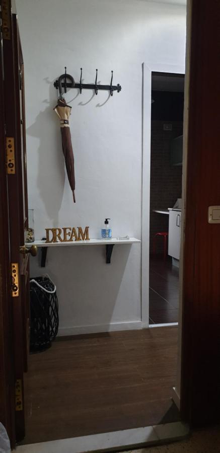 Sevilla ,Piso Completo En Buena Zona,Wifi Y Aparcamiento Ngoại thất bức ảnh